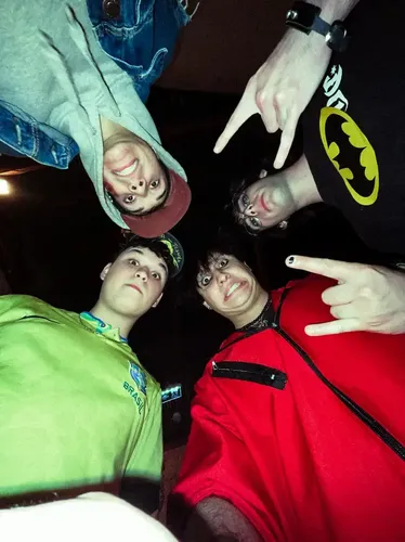 Foto promocional da banda Insira Aqui